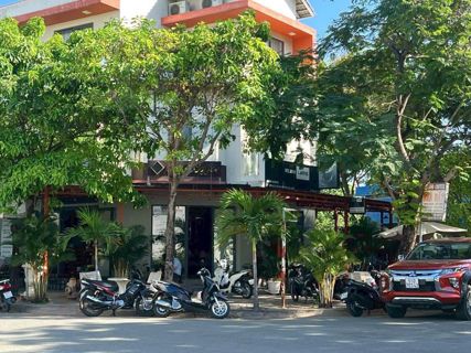 Bán nhà mặt tiền D15 Hưng Phú Phước Long B, 5x18m, 3 tầng, 4PN. Tiện ích đầy đủ. Tiện mở VP